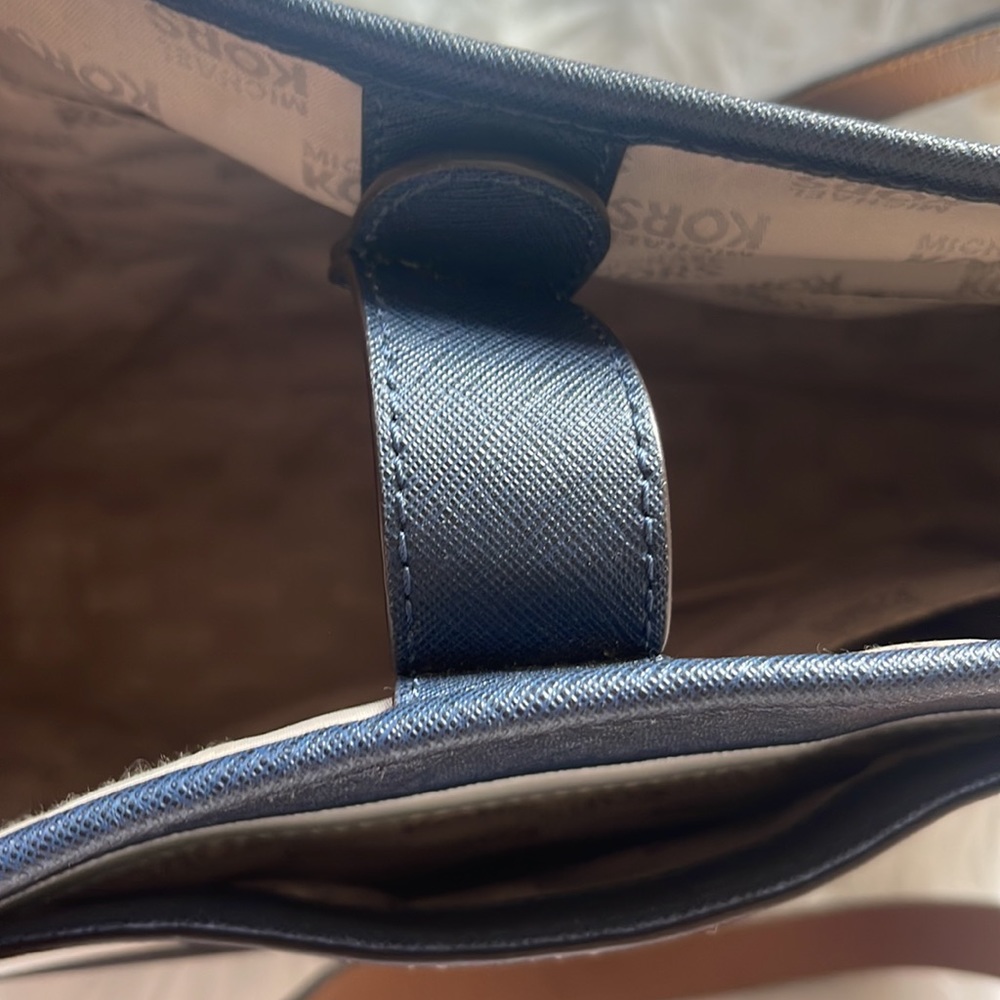 Michael Kors Tote - Picture 5 of 7